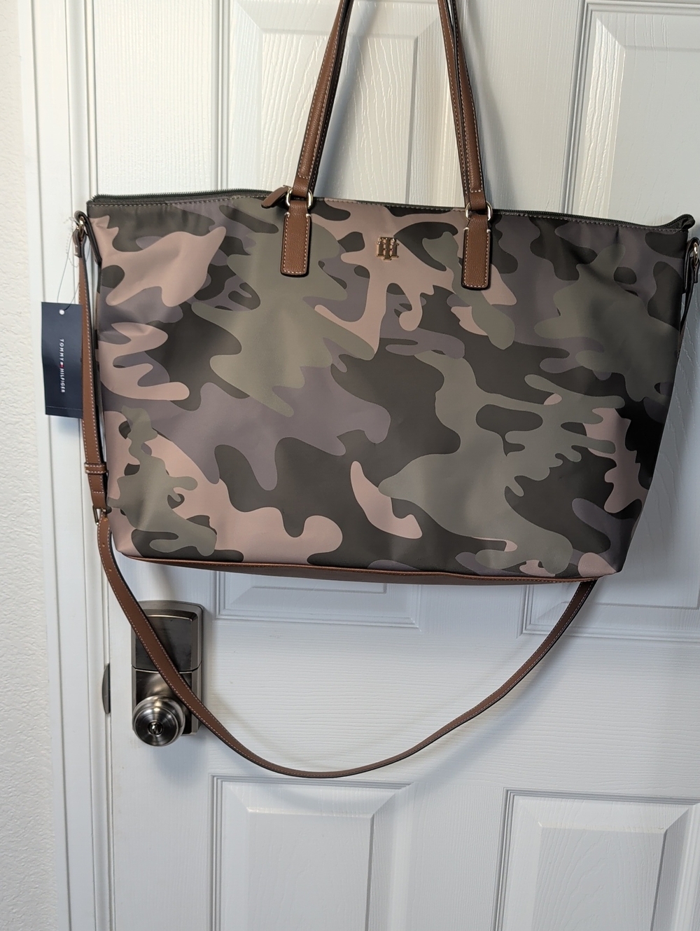 Tommy Hilfiger Women's Gray & Brown Camo Tote Bag
